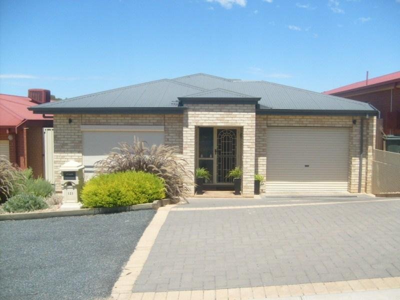 121 Kay Avenue, Berri, SA 5343 Property Details