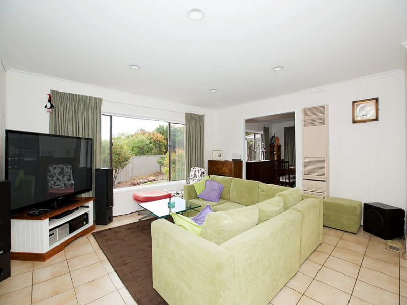 10 Laby Place, Theodore, ACT 2905