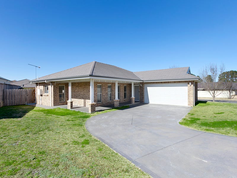 4 Parmenter Court, Bowral, NSW 2576 Property Details