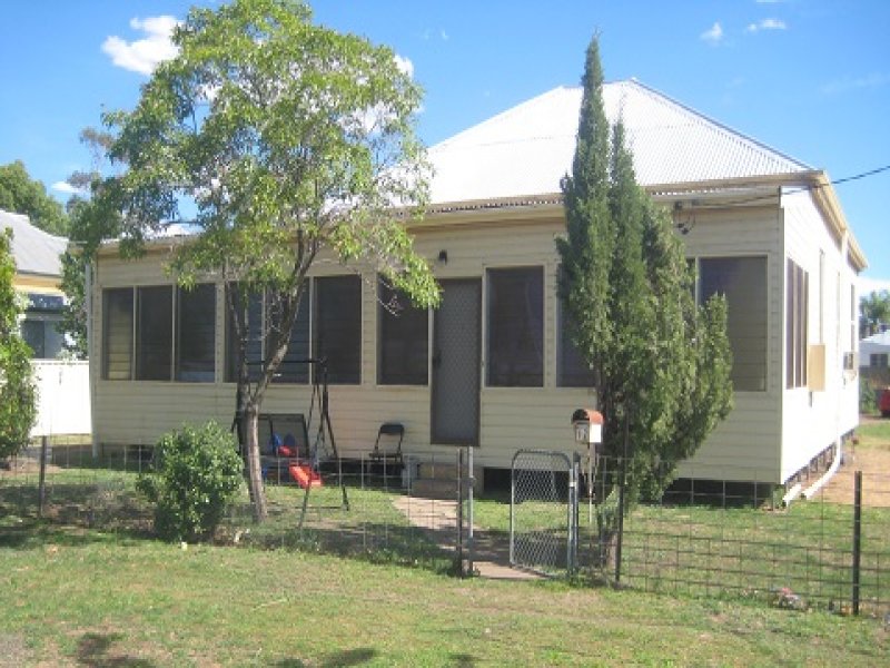12 McCullough Street, Coonamble, NSW 2829 Property Details
