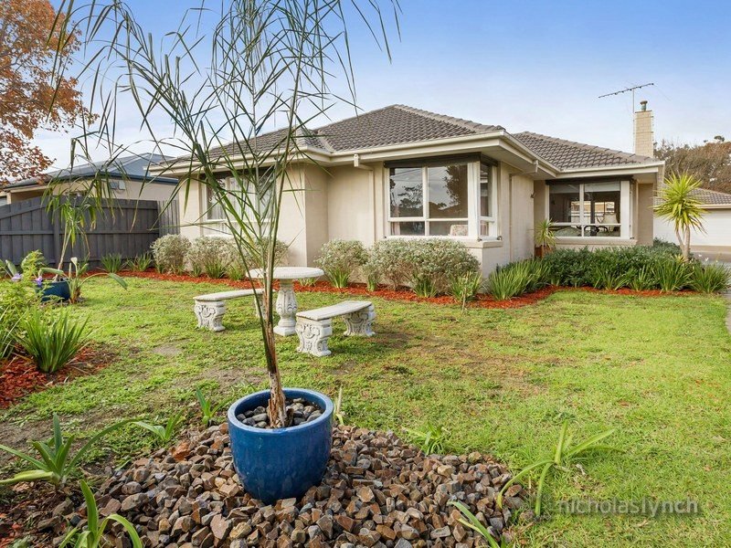 1/165 Fortescue Avenue, Seaford, Vic 3198 Property Details