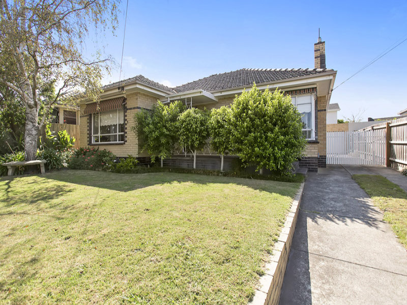 11 Pauline Avenue, Dingley Village, VIC 3172