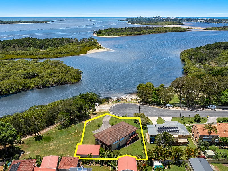 71 Shores Drive, Yamba, NSW 2464 Property Details