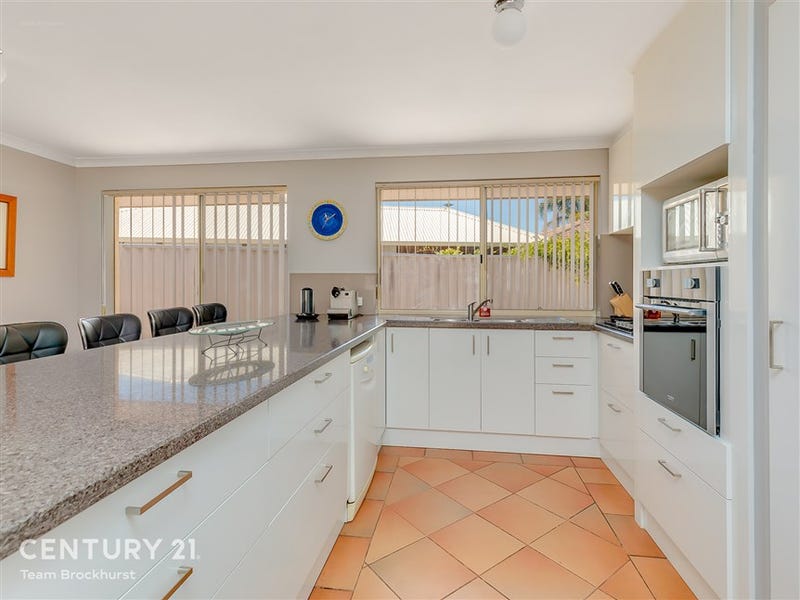 10 Wineberry Loop, South Lake, WA 6164