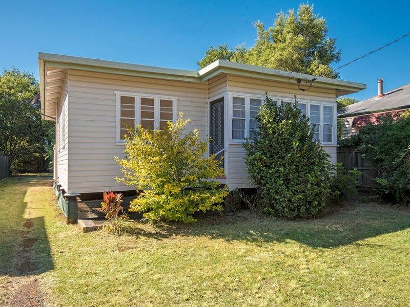 10 Bernard Street, Newtown, Qld 4350 Property Details