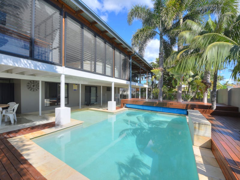 17 Kallay Street, Miami, Qld 4220 Property Details