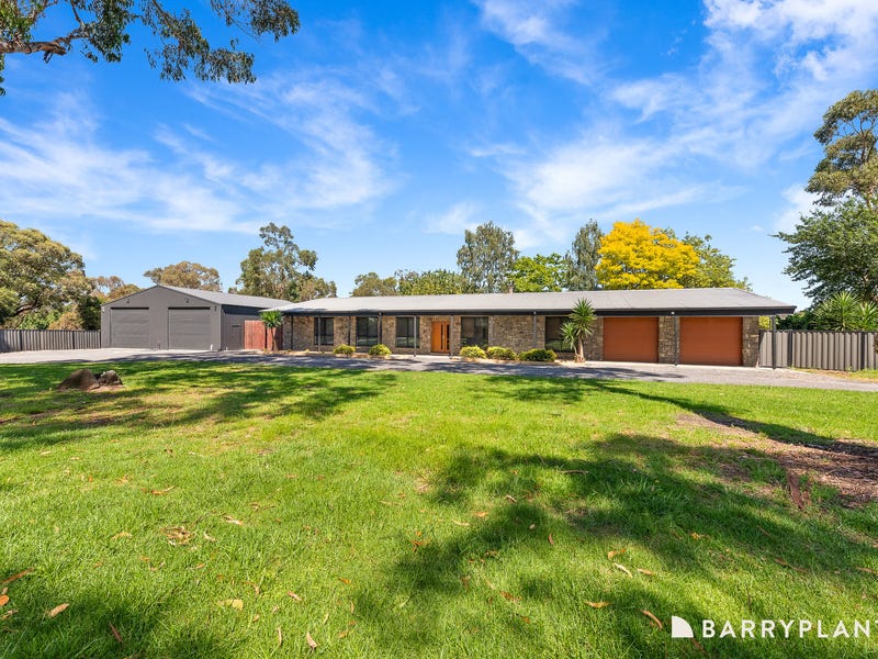 11 Ryan Road, Pakenham, Vic 3810 House for Sale