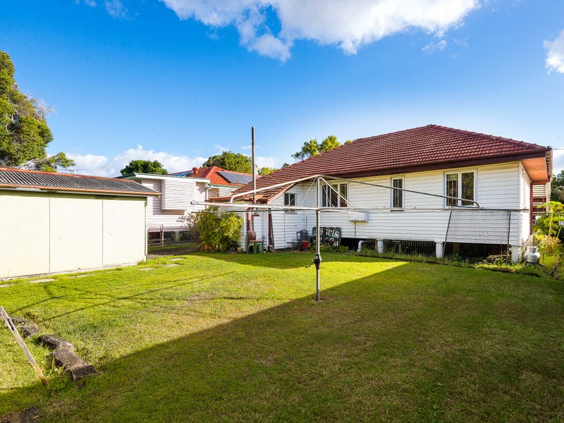 Houses for Sale in Sandgate, QLD 4017 Pg. 4