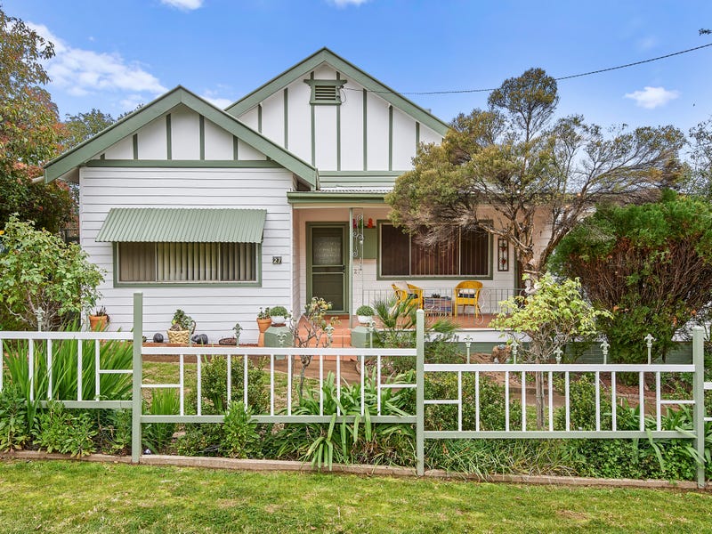 27 Pretoria Avenue, Junee, NSW 2663 Property Details