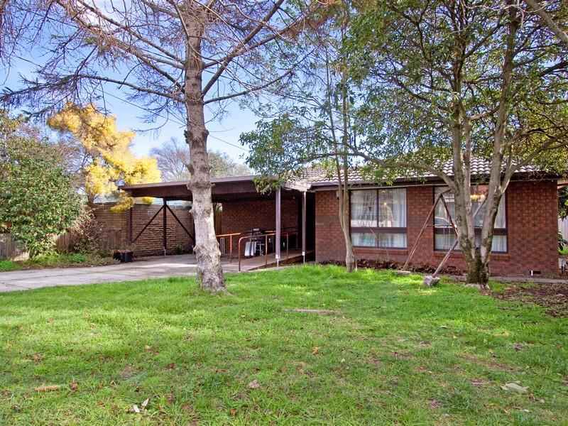 37 Snowdon Drive, Cheltenham, Vic 3192 Property Details