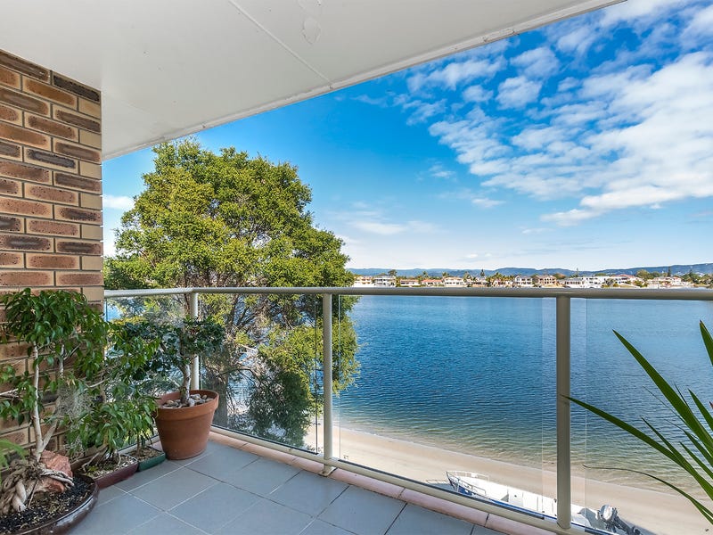 4/27 Duet Drive, Mermaid Waters, QLD 4218