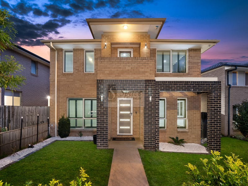 183 Liz Kernohan Drive, Elderslie, NSW 2570 House for Sale