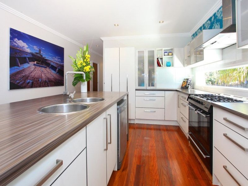 14 First Avenue, Chirn Park, Labrador, Qld 4215 Property Details