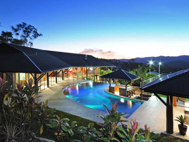 37 Ridgeview Road, Cannonvale, Qld 4802 Property Details