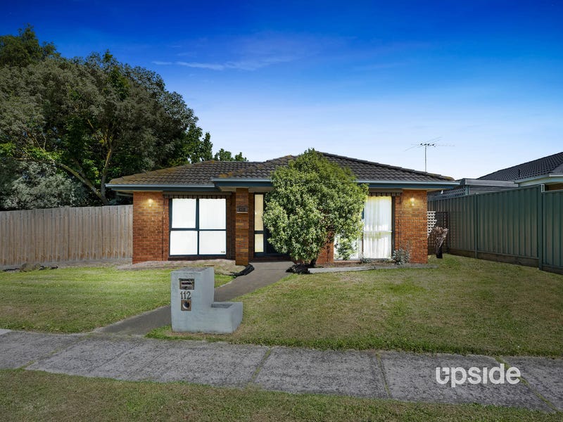 112 Courtenay Avenue, Cranbourne North, VIC 3977