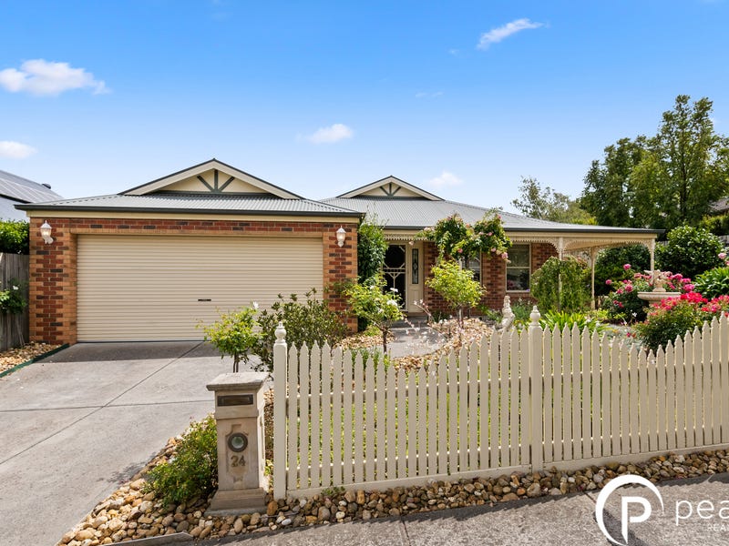 24 Carlisle Drive, Beaconsfield, VIC 3807