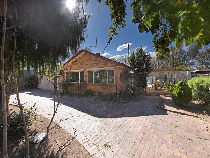 28 Higinbotham Street, Watson, ACT 2602 Property Details