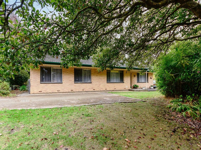 4 Wembley Avenue, Bridgewater, SA 5155