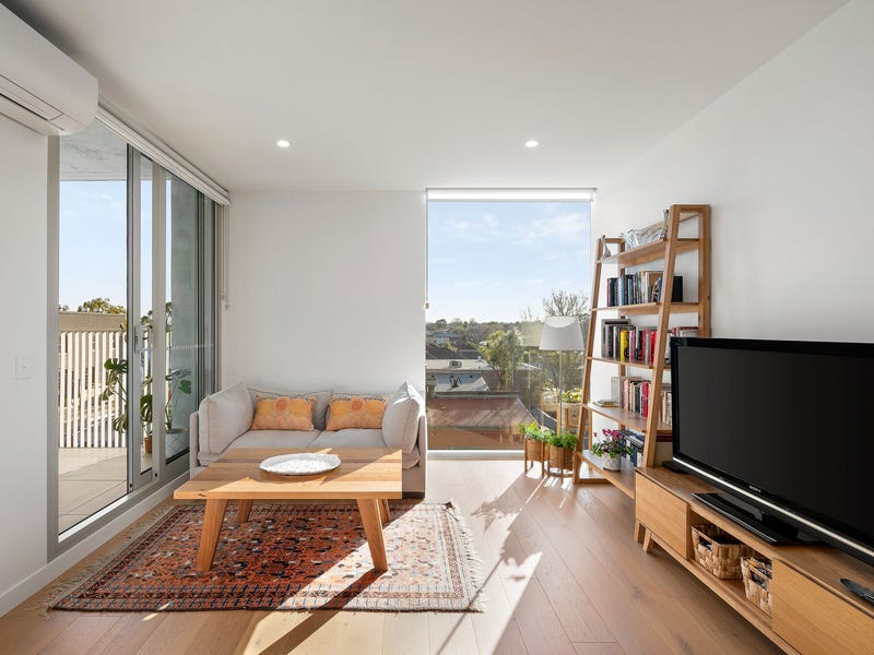 209/270b McKinnon Road, McKinnon, Vic 3204 Property Details
