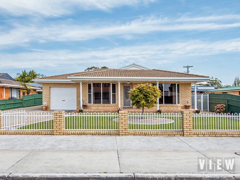 54 Hales Street, Wynyard, Tas 7325 House for Sale