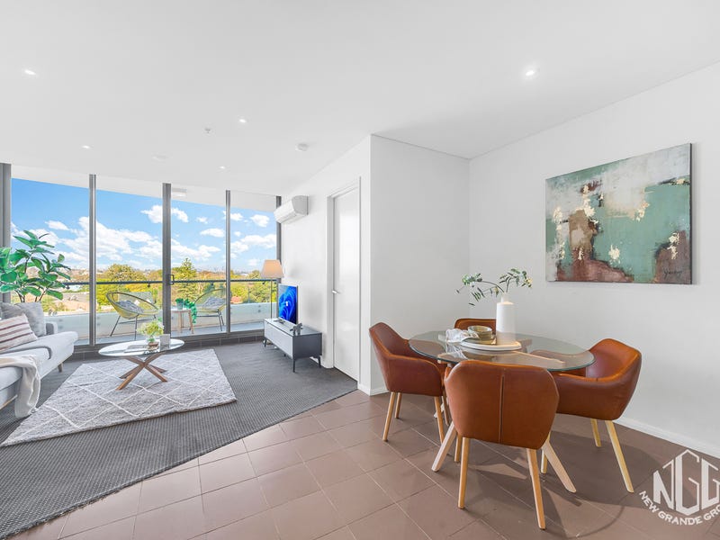 Real Estate & Property for Sale in Breakfast Point, NSW 2137 (+1