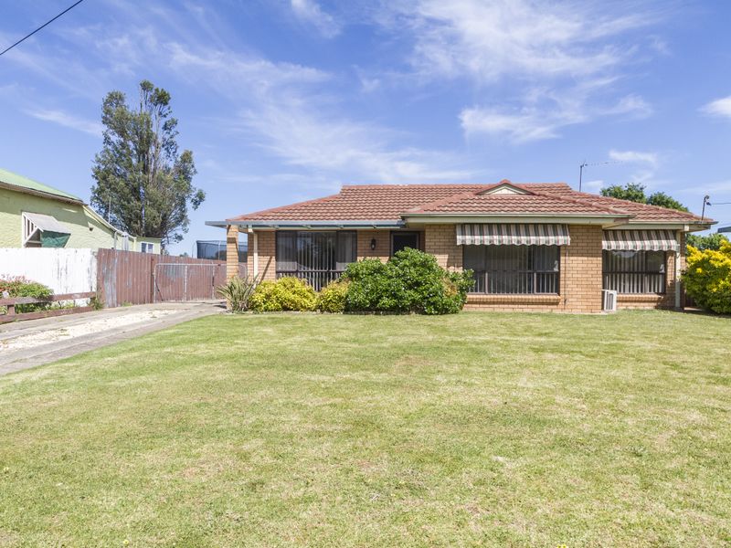 52 Fitzroy Avenue, Cowra, NSW 2794 Property Details