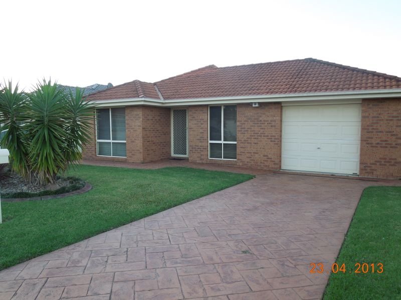 68 Huxley Drive, Horsley, NSW 2530