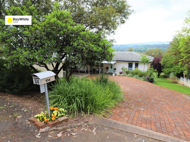 104 Dalhunty Street, Tumut, NSW 2720 Property Details