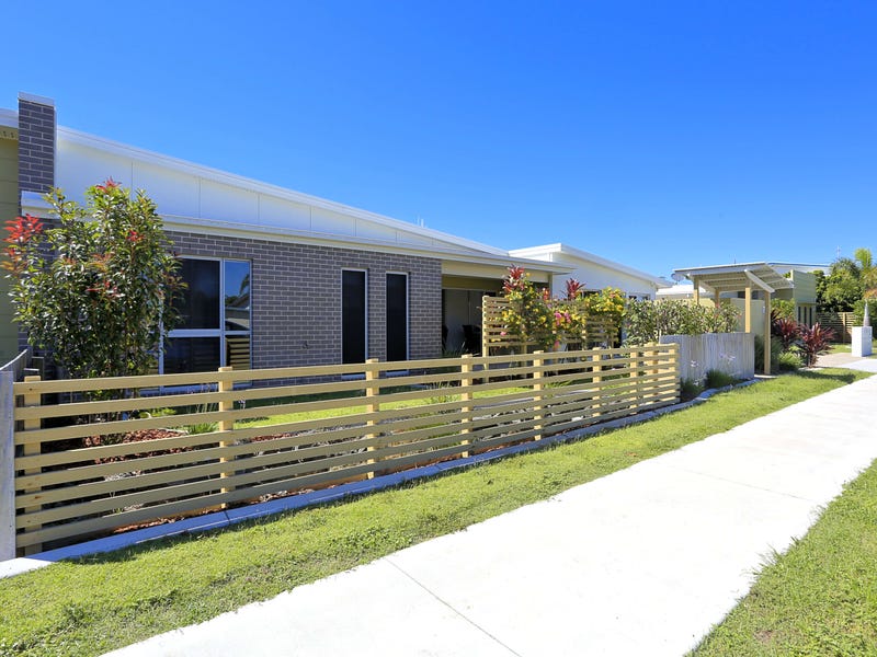 2/27 Holland Street, Bargara, Qld 4670 Property Details