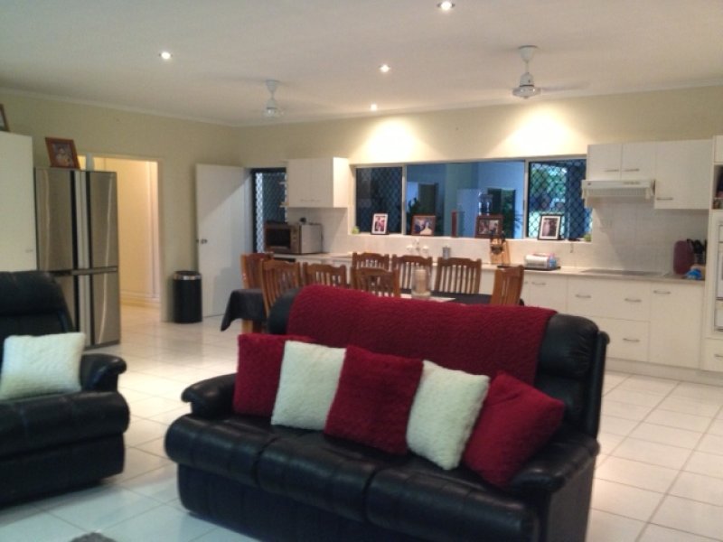 6 Fiesta Close, Bayview Heights, QLD 4868