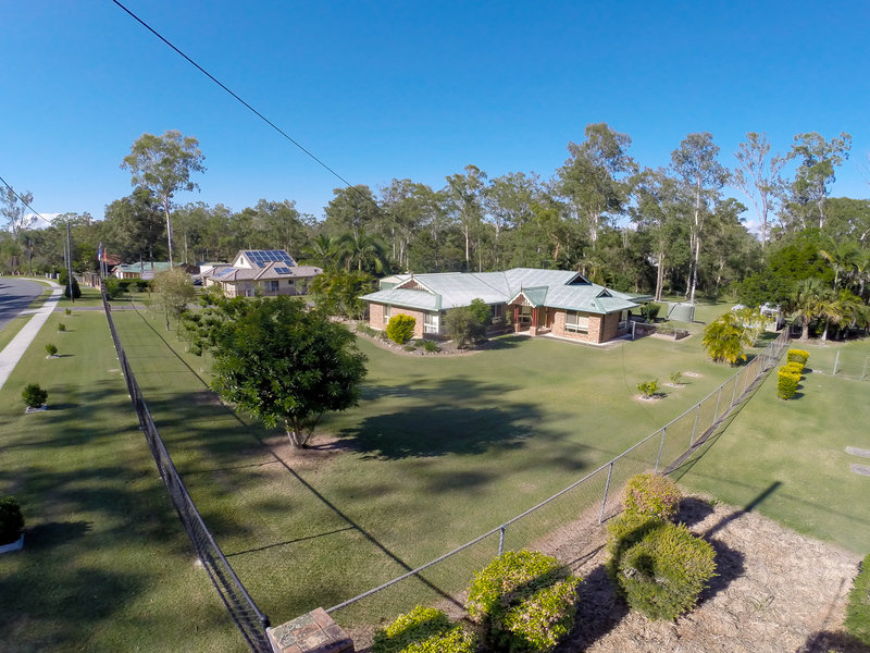 4246 Kensington Drive, Munruben, Qld 4125 Property Details