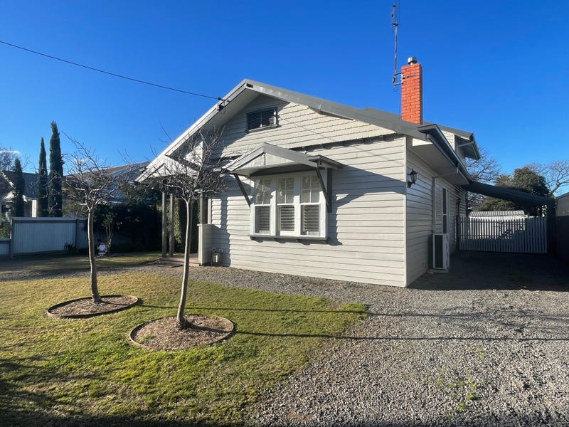 15 Barkly Street, Benalla, VIC 3672