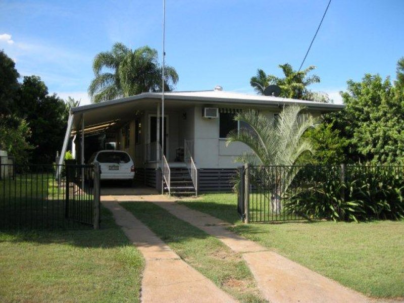 26 Leslie Drive, Moranbah, QLD 4744