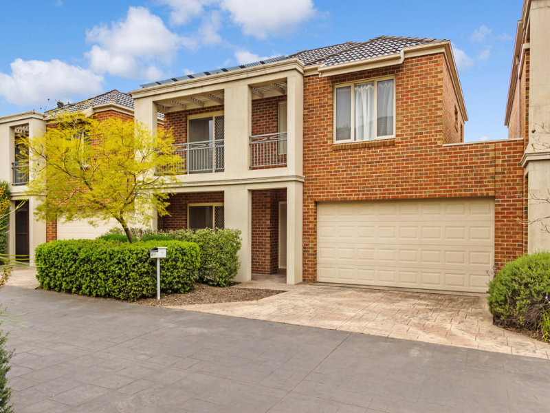 10 Autumn Grove, Mitcham, Vic 3132 Property Details