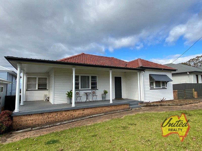 74 Merlin Street, The Oaks, NSW 2570