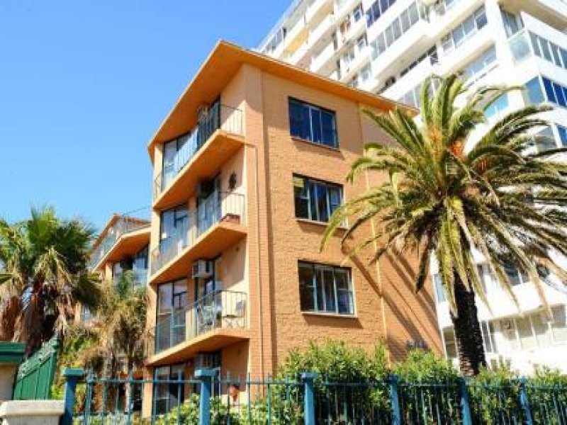 4/11 Marine Parade, St Kilda, VIC 3182