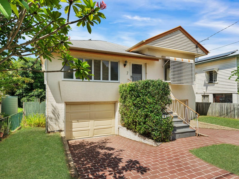 7 Thomas Street, Clayfield, Qld 4011 Property Details