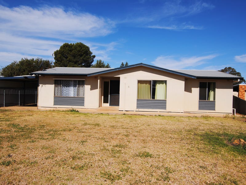 5 Moira Street, Goolgowi, NSW 2652 Property Details