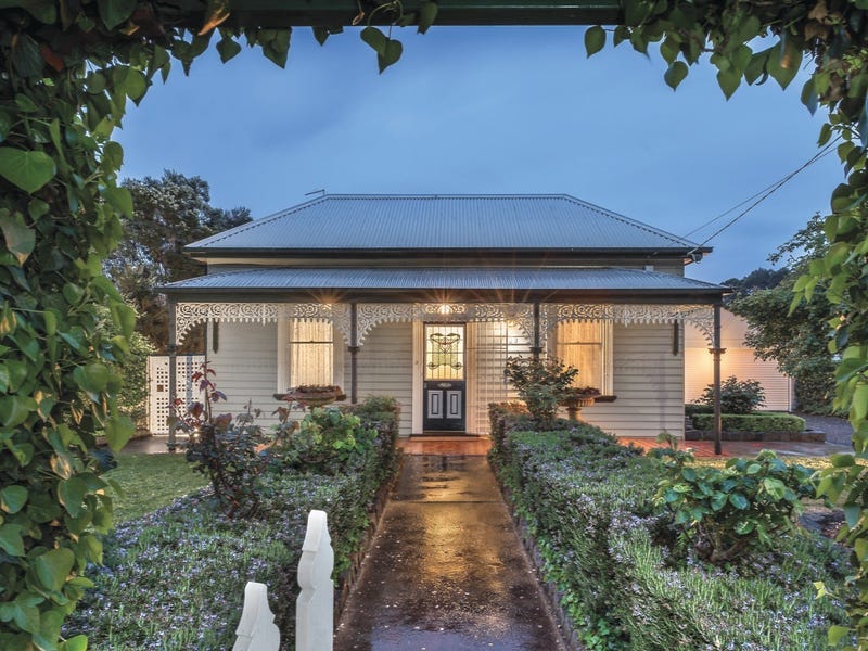 123 Scott Parade, Ballarat East, VIC 3350