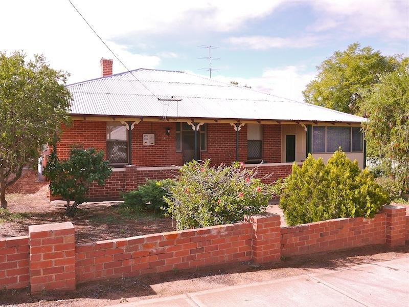 30 Newcastle Road, Northam, WA 6401 Property Details