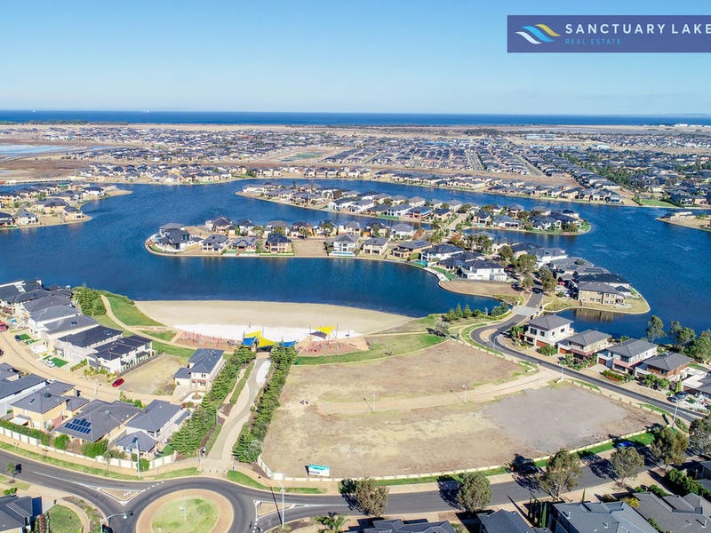 12 Seabreezer Place, Sanctuary Lakes, Vic 3030 Residential Land for