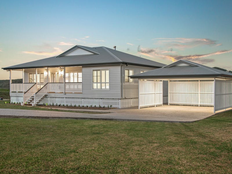 4 Southern Cross Drive, Kingsthorpe, QLD 4400