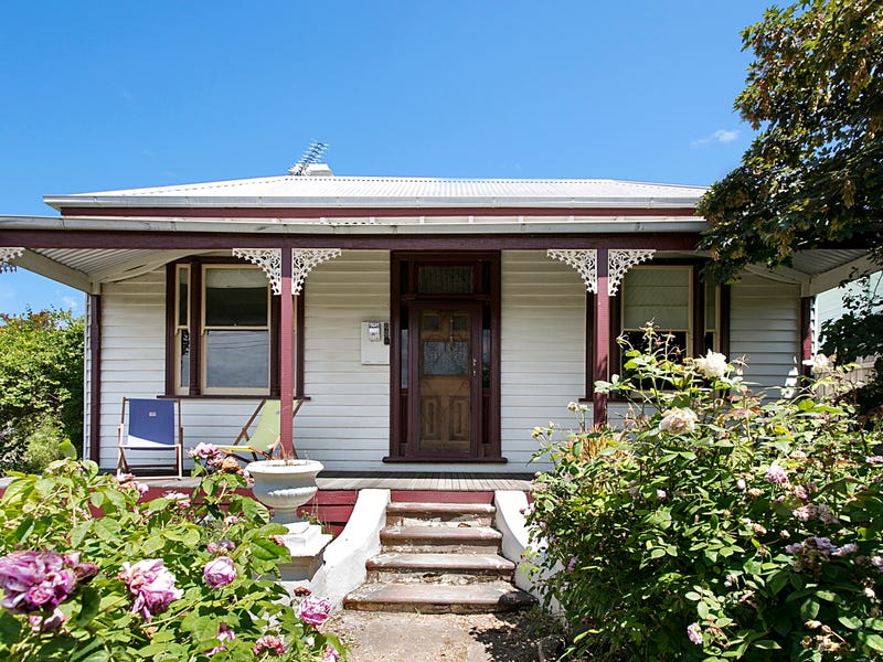 61 Farnsworth Street, Castlemaine, Vic 3450 Property Details