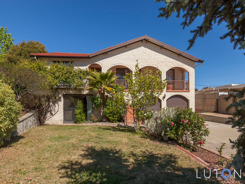 6 Finlayson Place, Gilmore, ACT 2905 Property Details