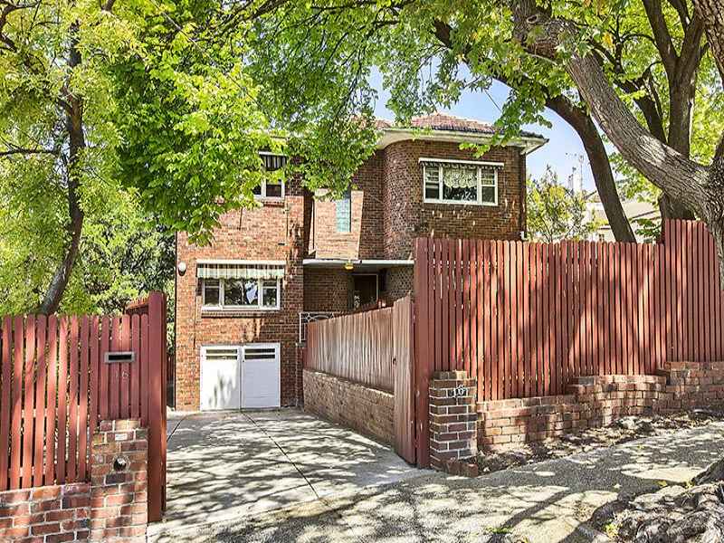 16 Crellin Grove, Camberwell, Vic 3124 Property Details