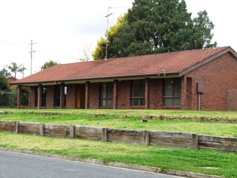 11 Progress Street, Tahmoor, NSW 2573