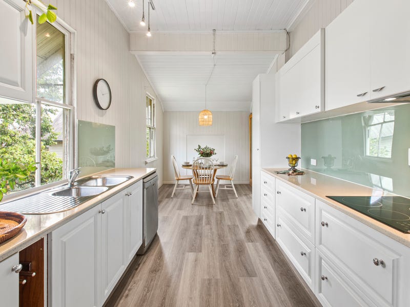 58 Pine Mountain Road, North Ipswich, QLD 4305