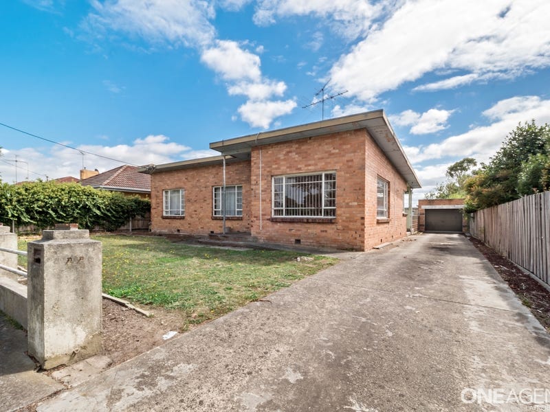 99 Holmes Road, Morwell, Vic 3840 - Property Details
