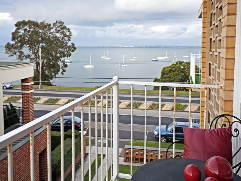 10/17A The Esplanade, Geelong, Vic 3220 Property Details