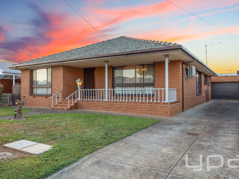18 Burke Street, Werribee, Vic 3030 Property Details